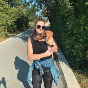 Meet your Posher, Laurie